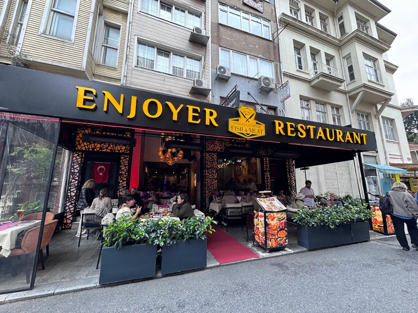 İstanbul Enjoyer Cafe & Restaurant · Fotoğraflar 3